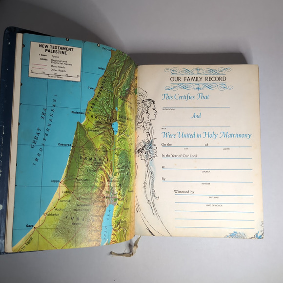 Crusade Holy Bible Giant Print KJV Red Letter Edition 1973 Not Inscribed - Picture 6 of 15